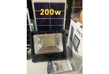 Đèn pha năng lượng mặt trời 200w giá sỉ 1tr020